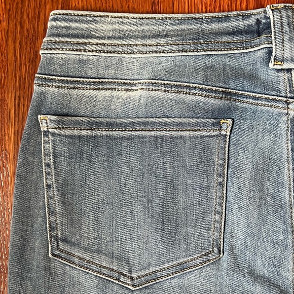 NYDJ Teresa Button Fly Raw Hem Ankle Wide Leg Jeans in Clean Clayburn, Size 12 - Picture 12 of 15